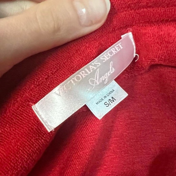 Y2K Victoria’s Secret Angels red terry cloth robe - Picture 4 of 4